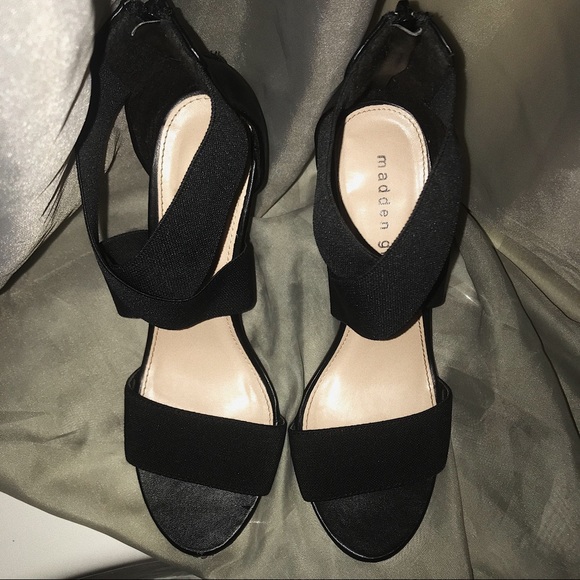 Black Heels - Picture 8 of 8